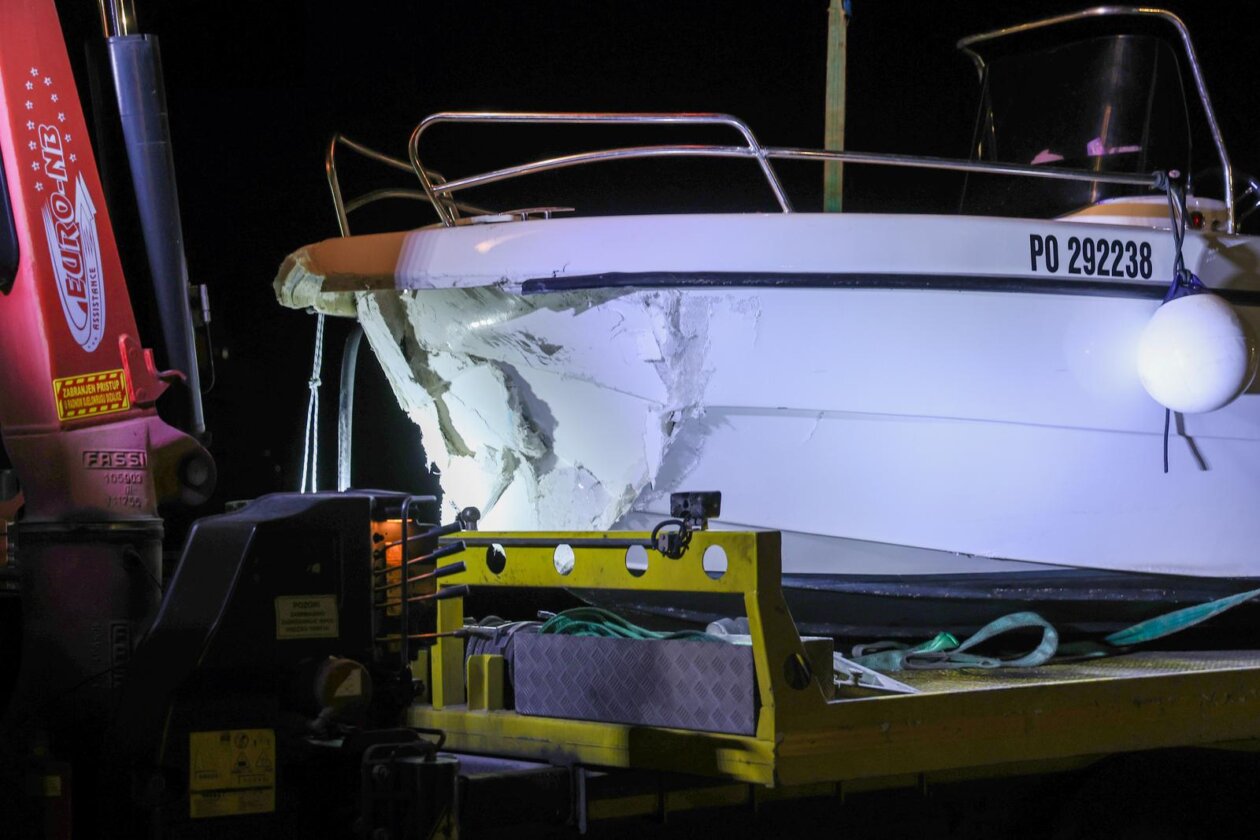 Rovinj: Gliser se zabio u rivu Rovinj: Gliser se zabio u rivu