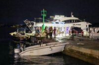 Rovinj: Gliser se zabio u rivu Rovinj: Gliser se zabio u rivu
