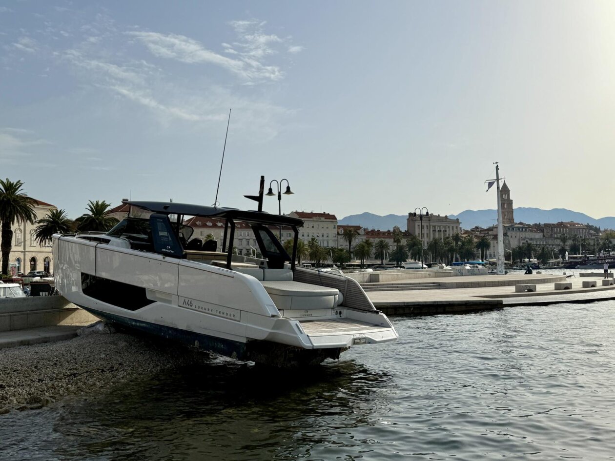 Split: Pomorska nesreća na Matejuški, gliser se nasukao u punoj brzini