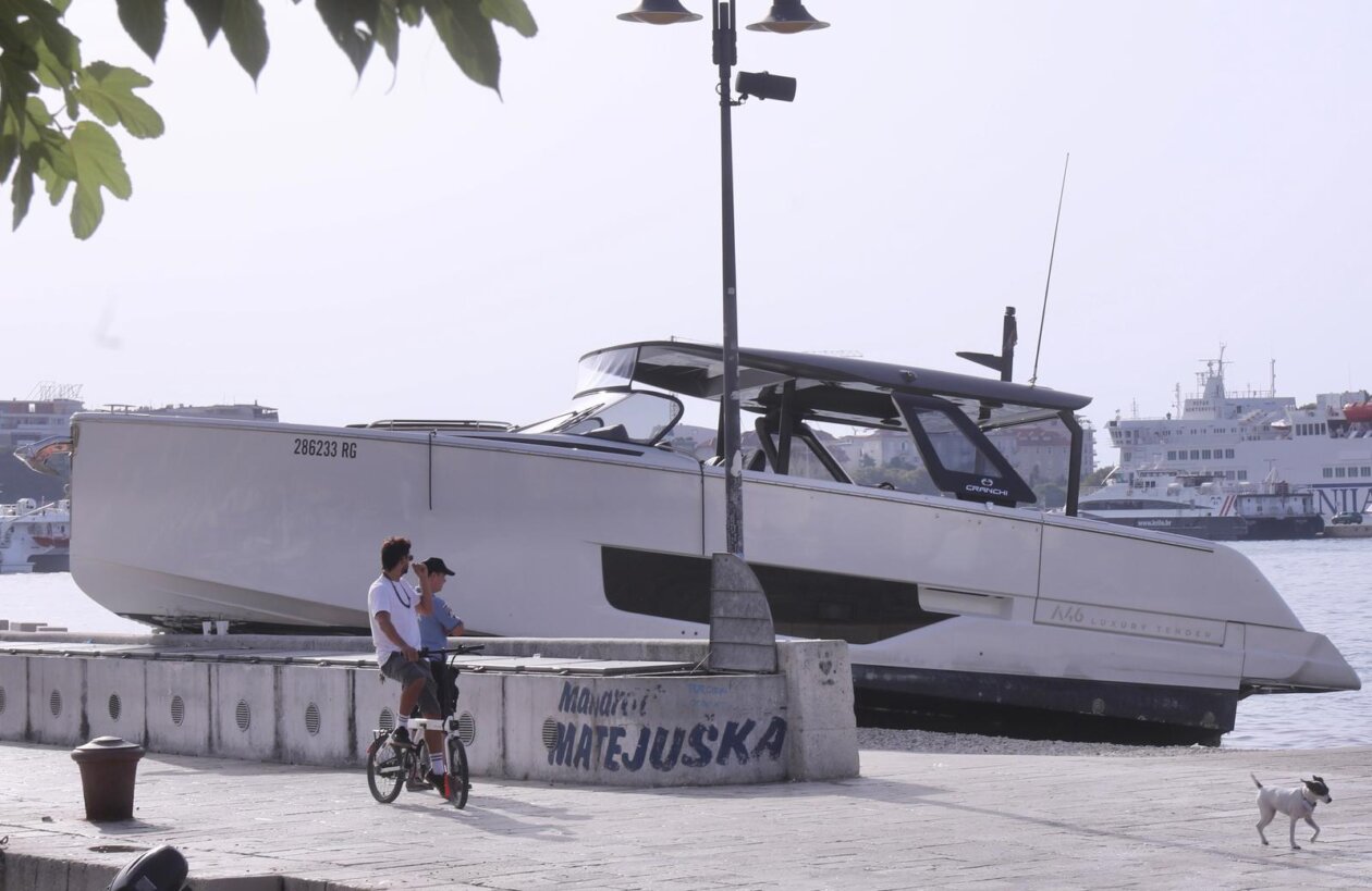 Split: Pomorska nesreća na Matejuški, gliser se nasukao u punoj brzini