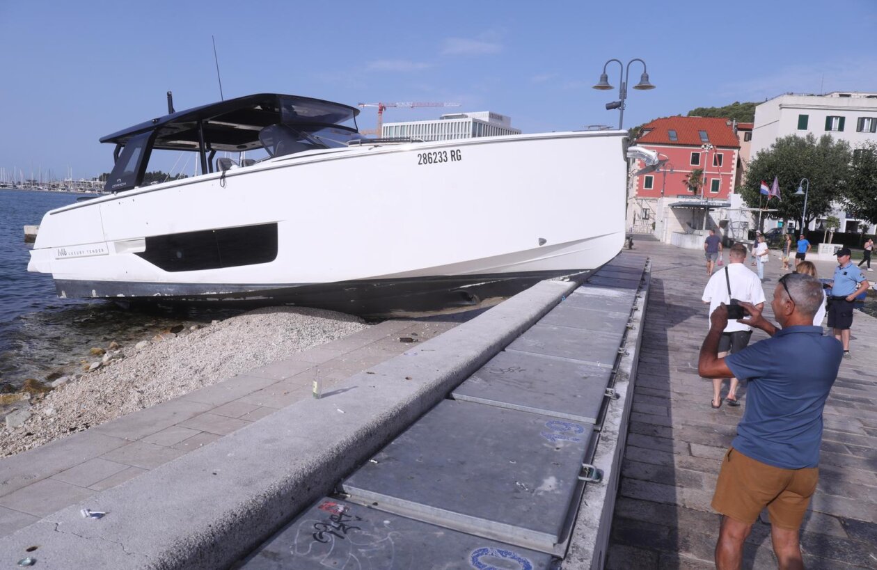 Split: Pomorska nesreća na Matejuški, gliser se nasukao u punoj brzini