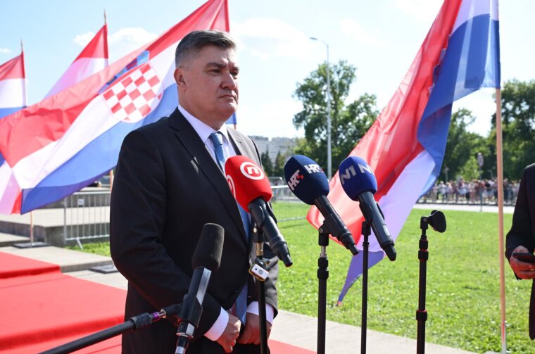 Zagreb: Predsjednik Milanović pozdravio vojsku na obilježavanju 30 godina VRO Oluja