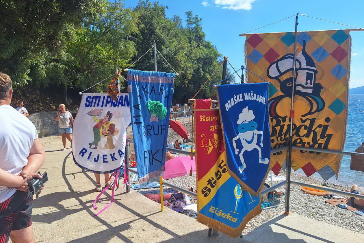 Rijecke-karnevalske-mokre-igre-2-1 Rijecke-karnevalske-mokre-igre-2-1