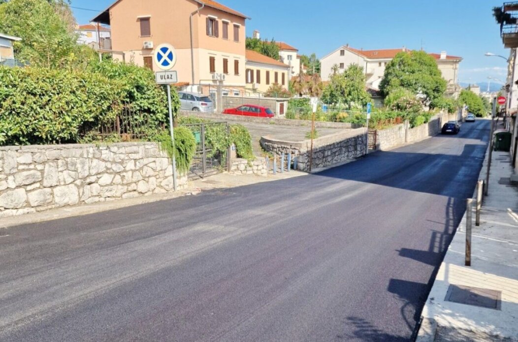 Ulica-Brace-Branchetta-dobila-novi-asfaltni-slojUlica-Brace-Branchetta-dobila-novi-asfaltni-sloj-1-1200×800 Ulica-Brace-Branchetta-dobila-novi-asfaltni-slojUlica-Brace-Branchetta-dobila-novi-asfaltni-sloj-1-1200×800
