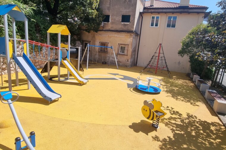 Uređeno igralište u Bakru