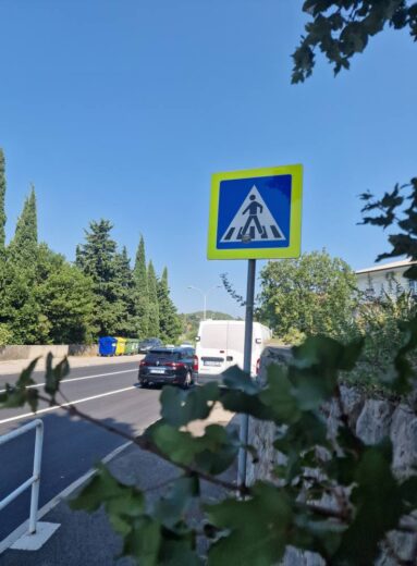 belu5-383×520 belu5-383×520