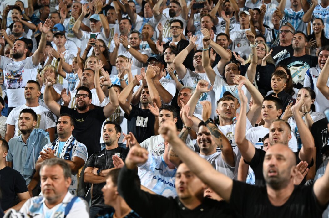 navijaci1-scaled navijaci1-scaled