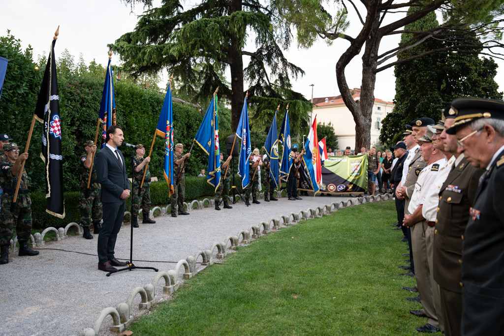 Foto Luigi Opatija, Grad Opatija, Dan Oluje 2025, Mimohod za Dan Foto Luigi Opatija, Grad Opatija, Dan Oluje 2025, Mimohod za Dan