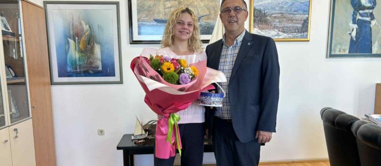 069a7c4c-c1db-4ffd-aeea-c81d4a018387-800×450