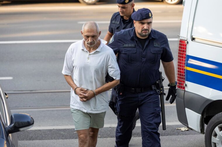 251c46ff-da98-453f-be4a-1f0410d57cca