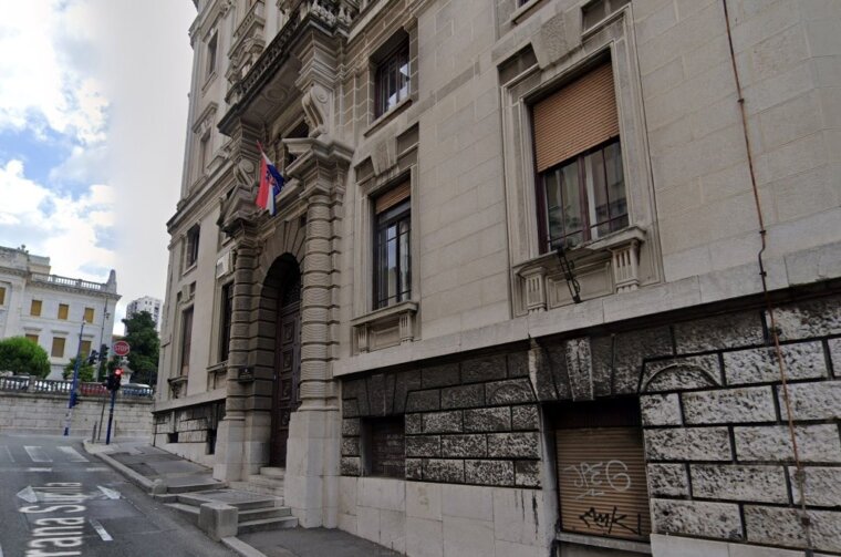 7886cb35-e065-48c8-8441-f8dfe7083e33