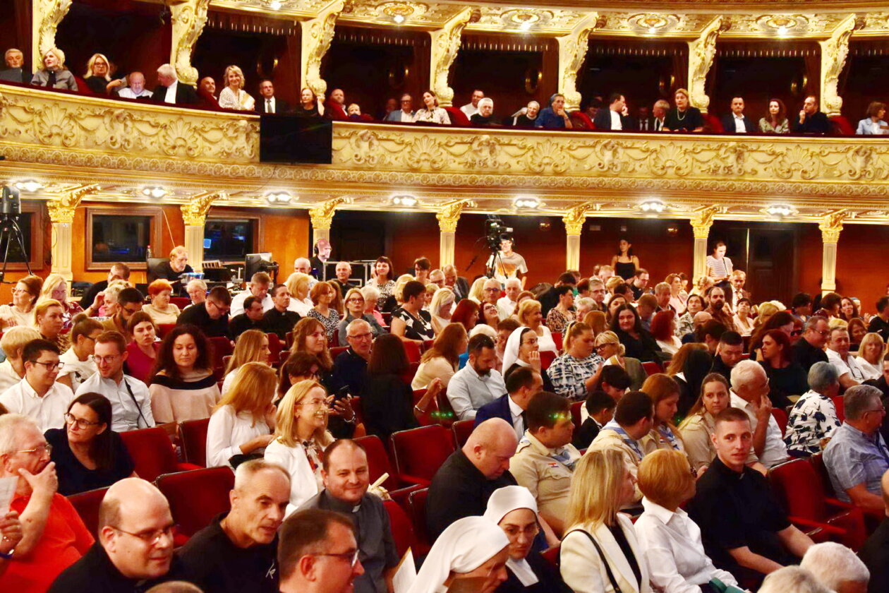 Akademija-za-100.-obljetnicu-nadbiskupije-3 Akademija-za-100.-obljetnicu-nadbiskupije-3