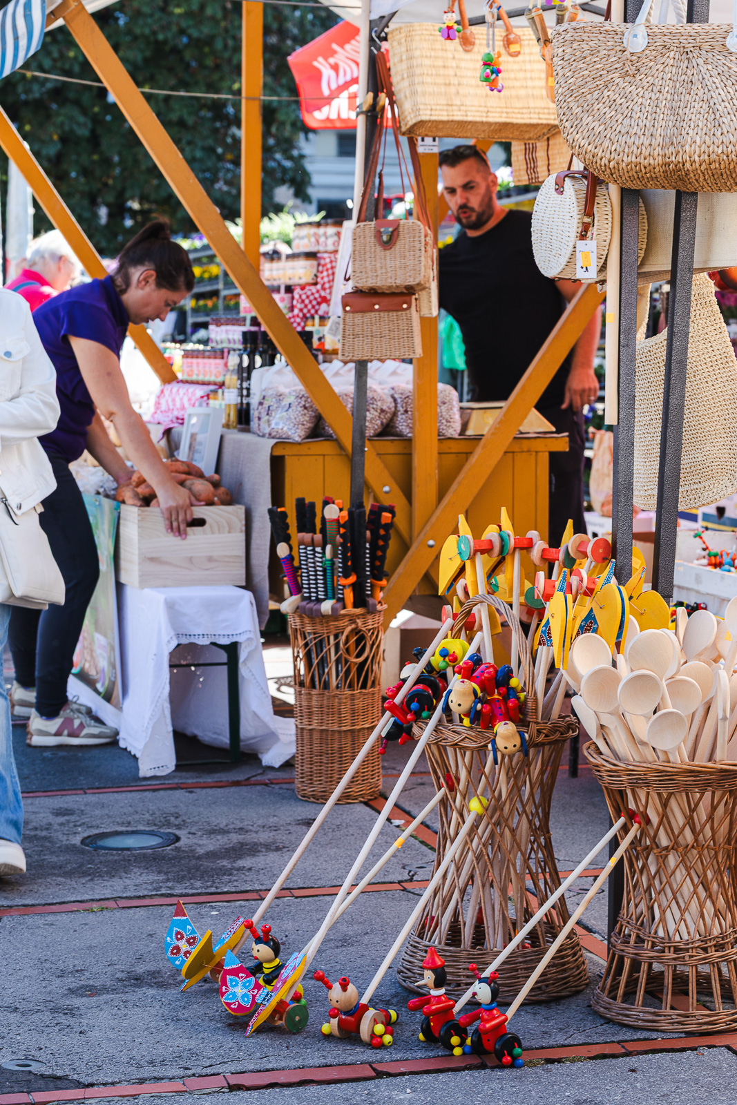 Cvjetni sajam kod Konta-0925 Cvjetni sajam kod Konta-0925