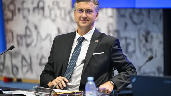 H-0901de48-0581-4a57-adf3-b0813ce3754d-550