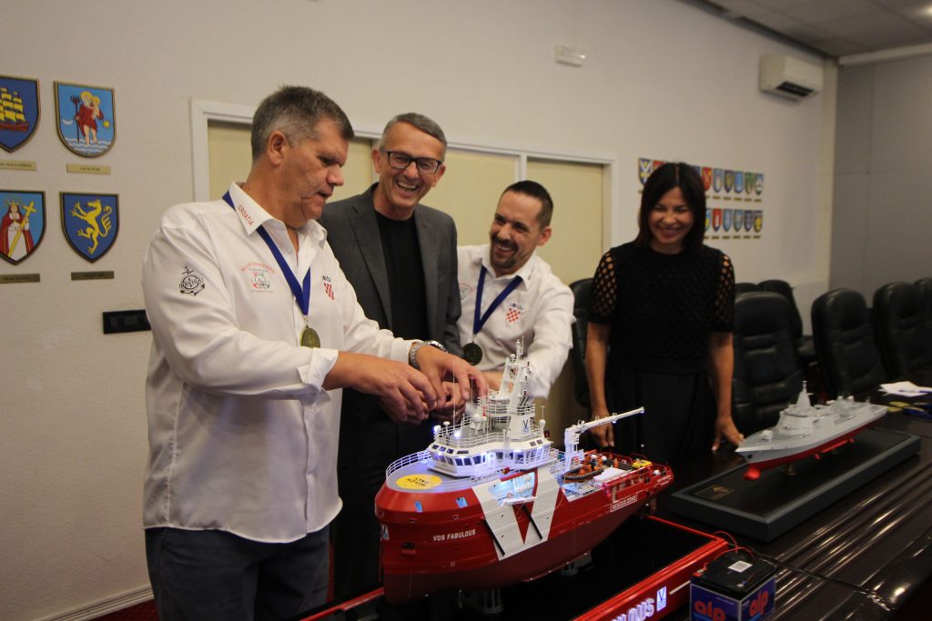 IMG_7195-1-1024×683