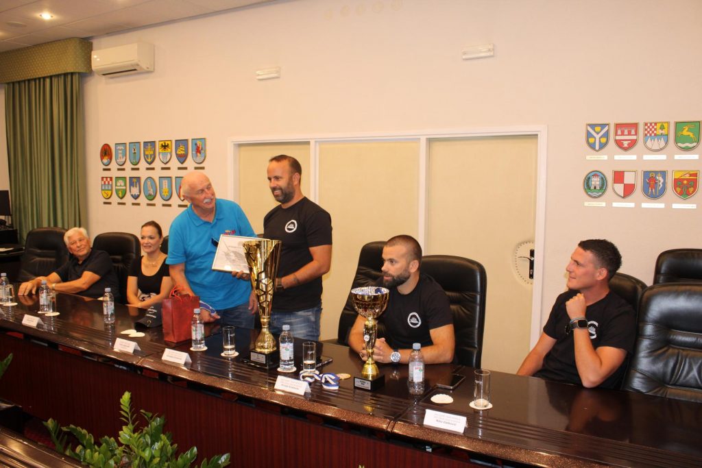 IMG_7560-1-1024×683