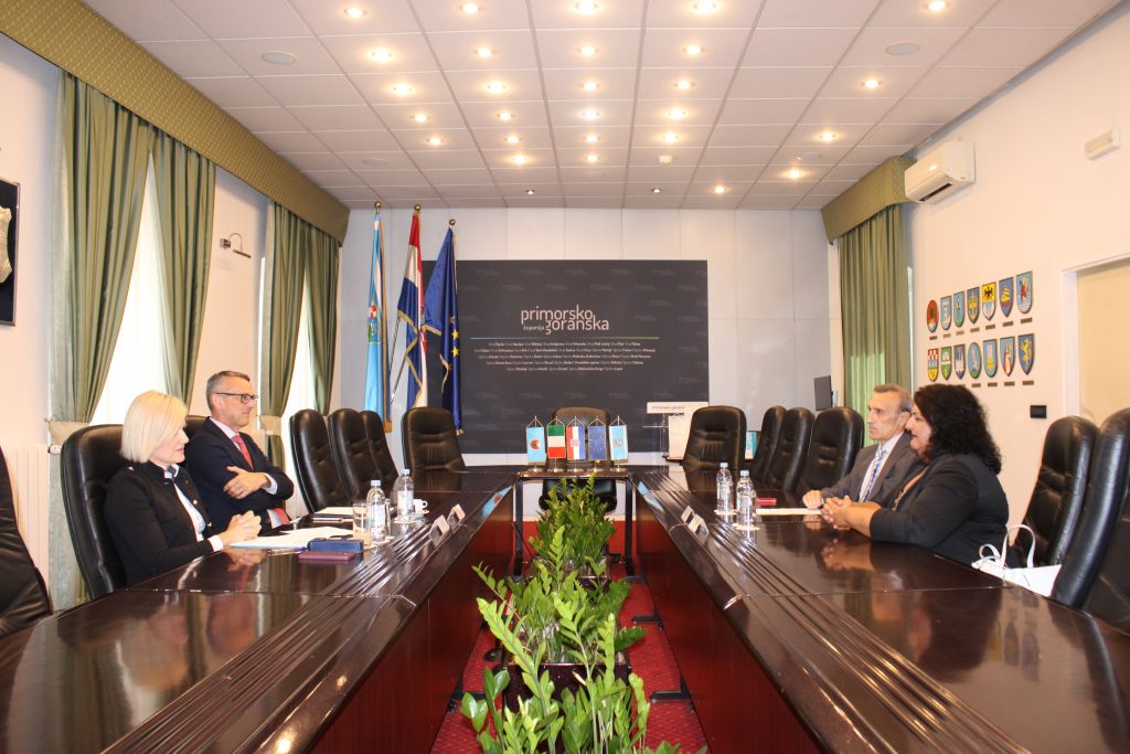 IMG_7577-1024×683 IMG_7577-1024×683