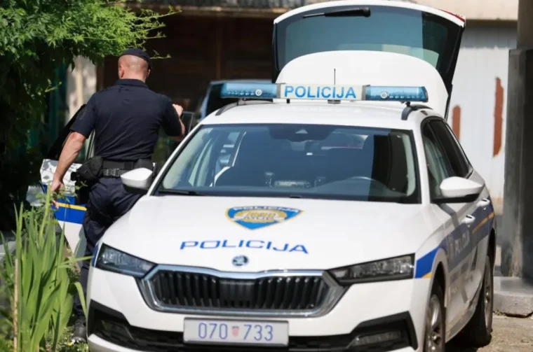 O-2c6044d1-e660-4710-9f23-dd998ad138a7-1200