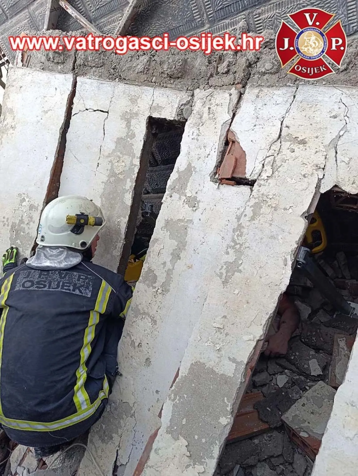 O-95eb7dd9-05a5-4113-9483-9330a2a4fa08-1200