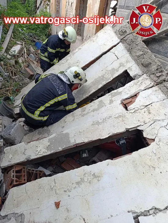 O-b3ad6aea-e1d9-462b-ac5c-27d8a2fa038c-550