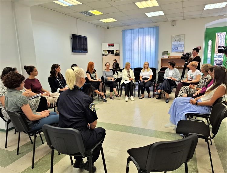 Okrugli-stol-Elektronicko-nasilje-nad-zenama-2