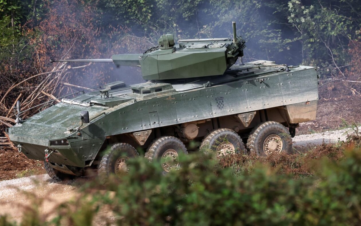 Slunj: Demonstracija sposobnosti manevra i borbene moći svih novonabavljenih sustava OSRH Slunj: Demonstracija sposobnosti manevra i borbene moći svih novonabavljenih sustava OSRH