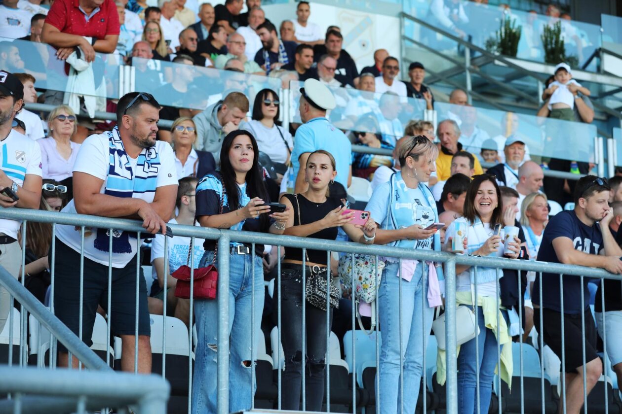 Rijeka: Utakmica šesnaestina finala nogometnog kupa Hrvatske između NK Maksimira i HNK Rijeke.