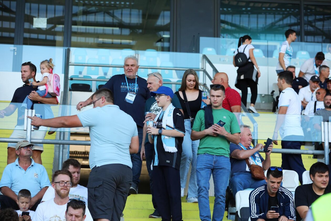 Rijeka: Utakmica šesnaestina finala nogometnog kupa Hrvatske između NK Maksimira i HNK Rijeke.