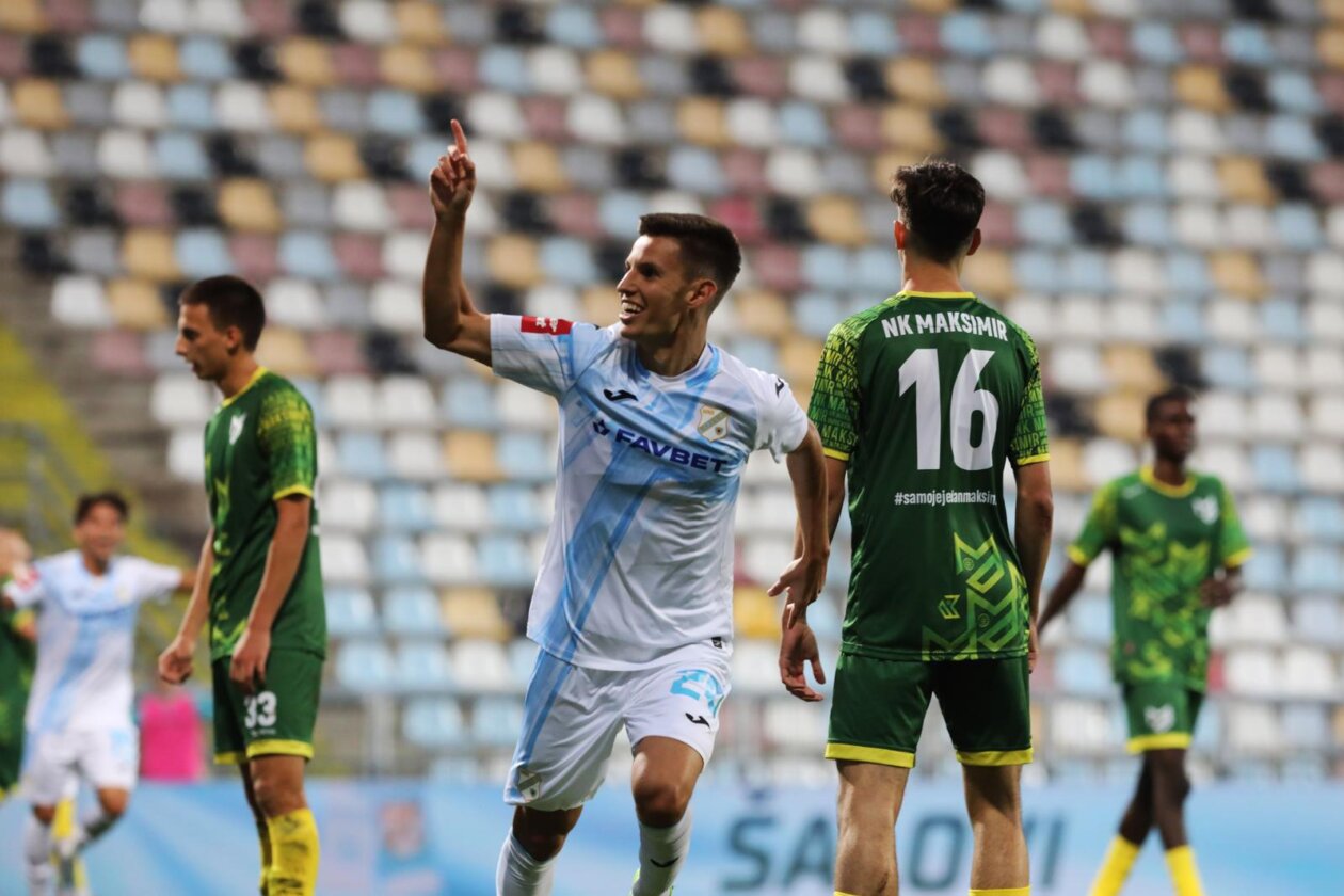 Rijeka: Utakmica šesnaestina finala nogometnog kupa Hrvatske između NK Maksimira i HNK Rijeke.
