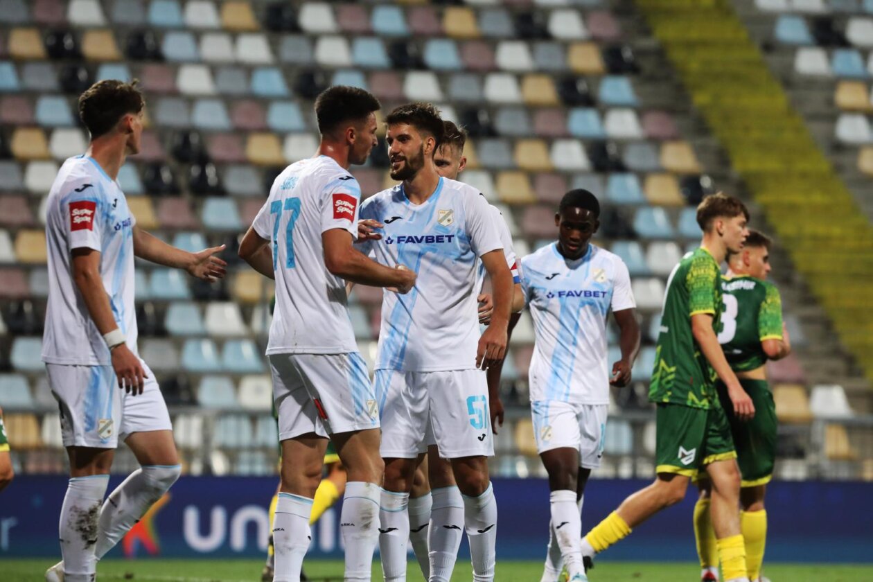 Rijeka: Utakmica šesnaestina finala nogometnog kupa Hrvatske između NK Maksimira i HNK Rijeke.