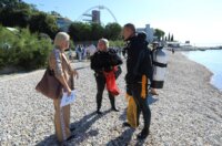 Rijeka: Akcija čišćenja plaže Ploče kojoj se pridružila gradonačelnica Rinčić Rijeka: Akcija čišćenja plaže Ploče kojoj se pridružila gradonačelnica Rinčić