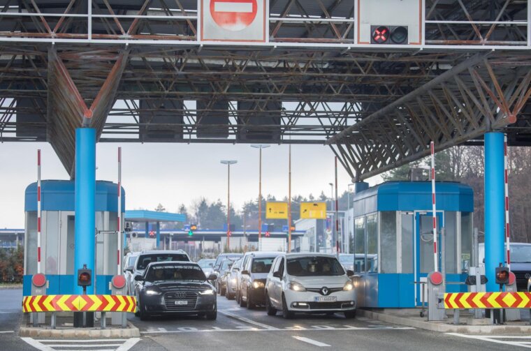 Gužve na ulasku u Hrvatsku na graničnom prijelazu Pasjak