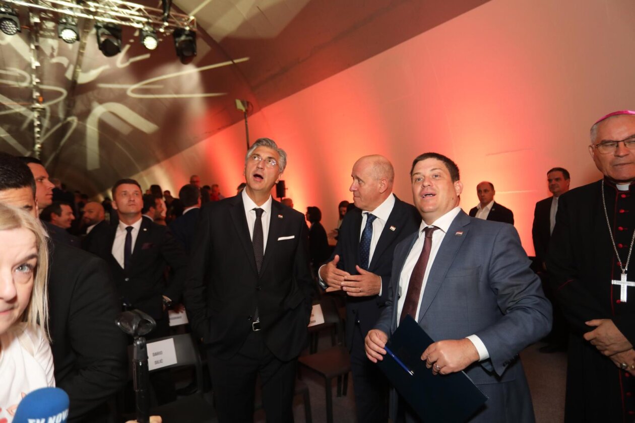 Rijeka: Premijer Andrej Plenković na svečanom puštanju u rad tunela Učka Rijeka: Premijer Andrej Plenković na svečanom puštanju u rad tunela Učka