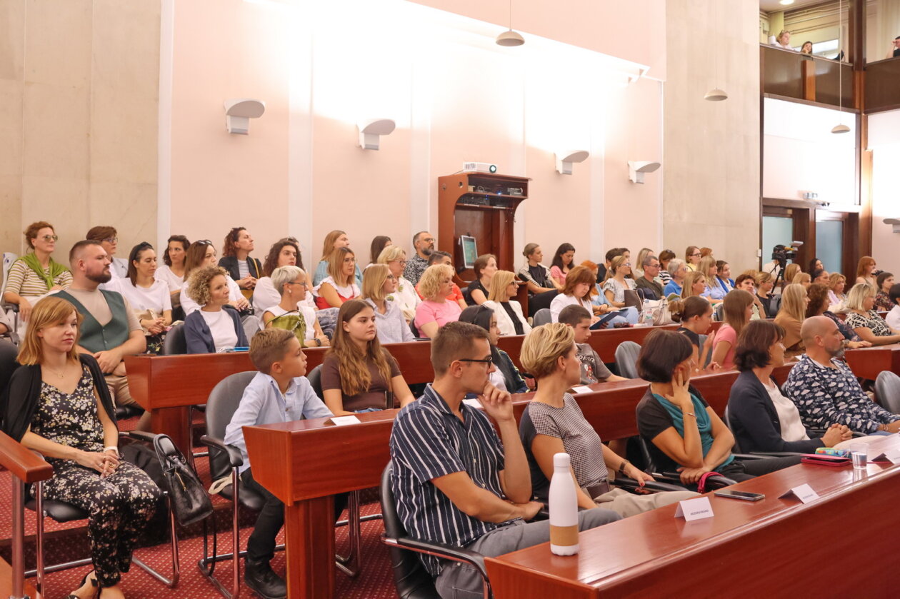 Strucni-skup-o-zdravstvenom-odgoju-i-obrazovanju-23