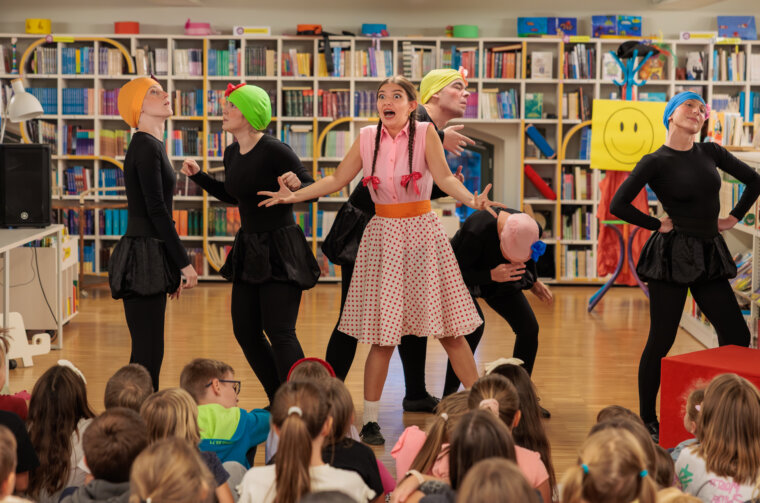 WebRes_PlesniZbirkus2025_MaraBookworms_RiDance_CukVurnekProductions (25 of 77)