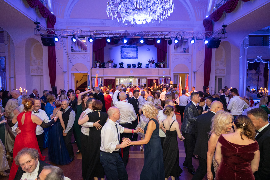 Foto Luigi Opatija,Grad Opatija, Festival Opatija, Kristalna dvo Foto Luigi Opatija,Grad Opatija, Festival Opatija, Kristalna dvo