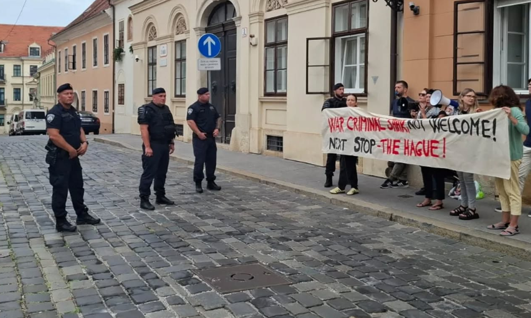 c4ceff71-5368-4e10-909a-b5e14a9b0933 c4ceff71-5368-4e10-909a-b5e14a9b0933