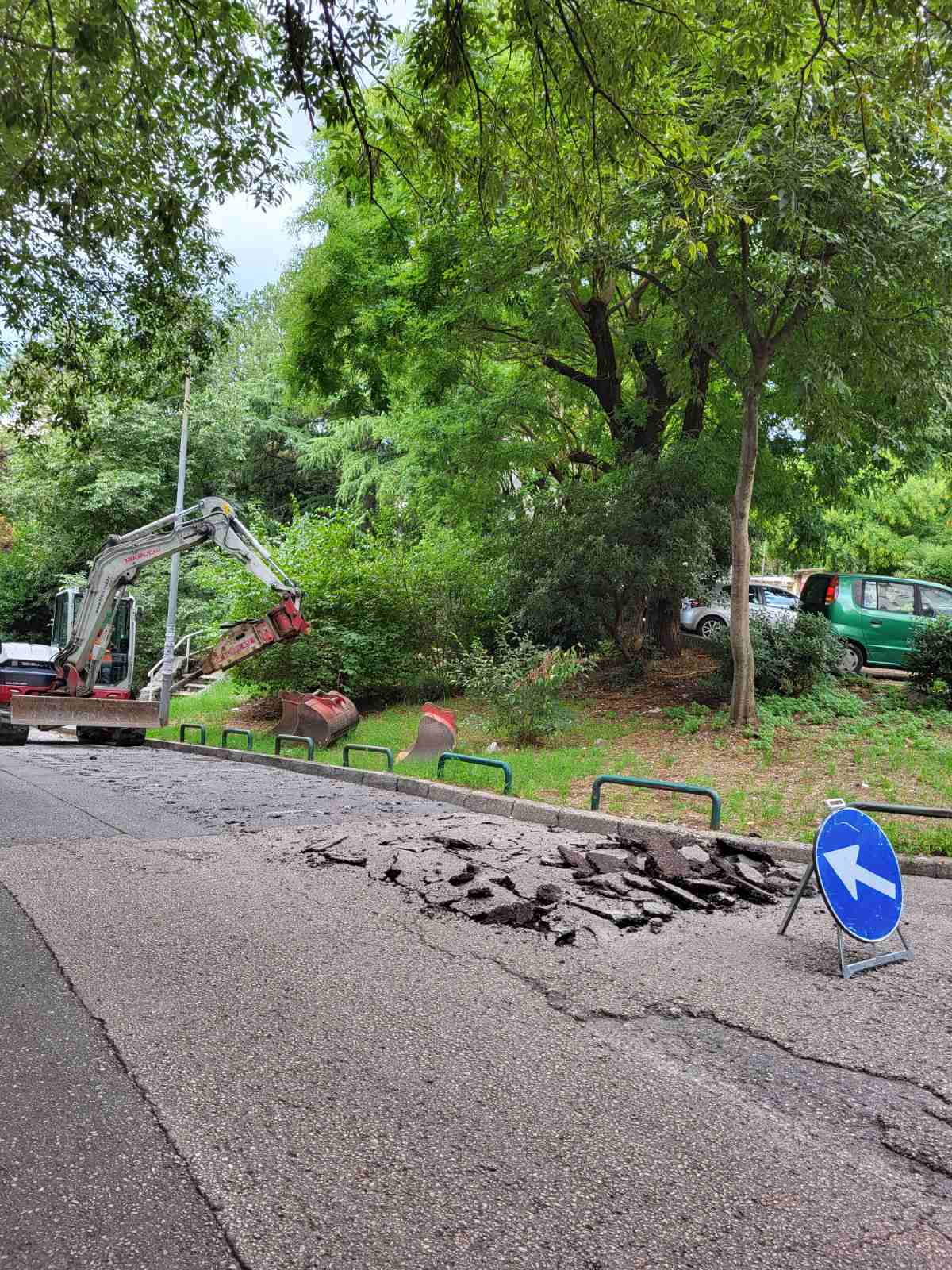 img-4100a158be297d033ef2c95c4547acdd-v img-4100a158be297d033ef2c95c4547acdd-v