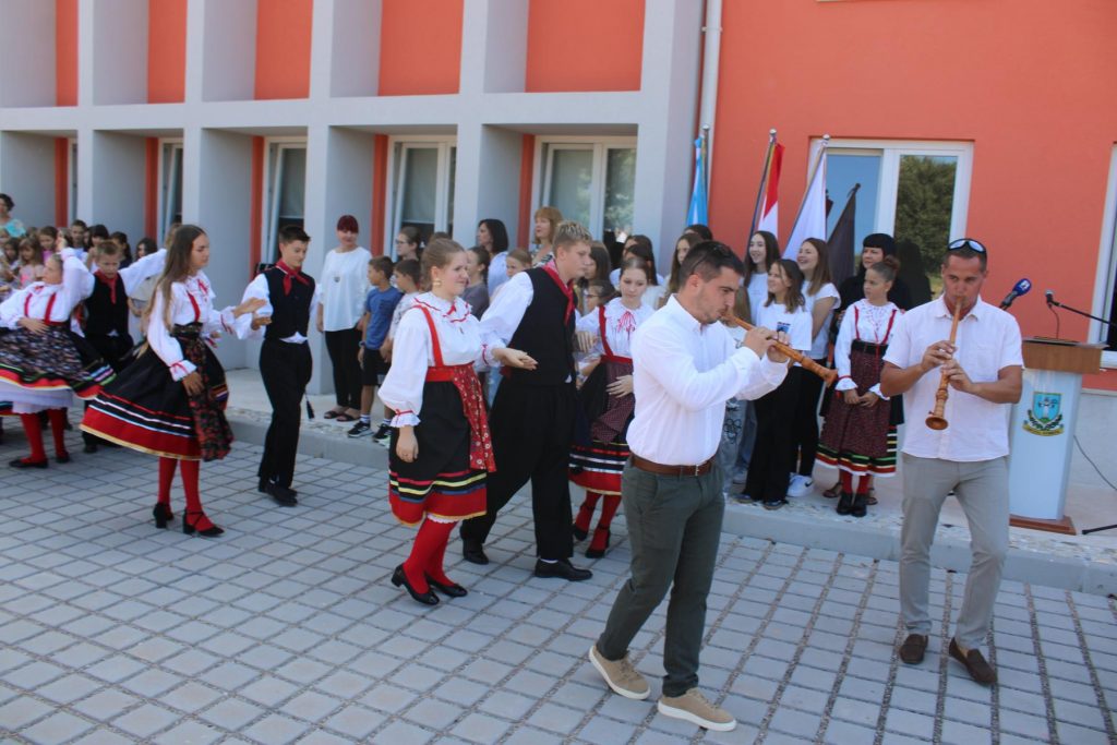 pgz osnovna skola dobrinj (27) pgz osnovna skola dobrinj (27)