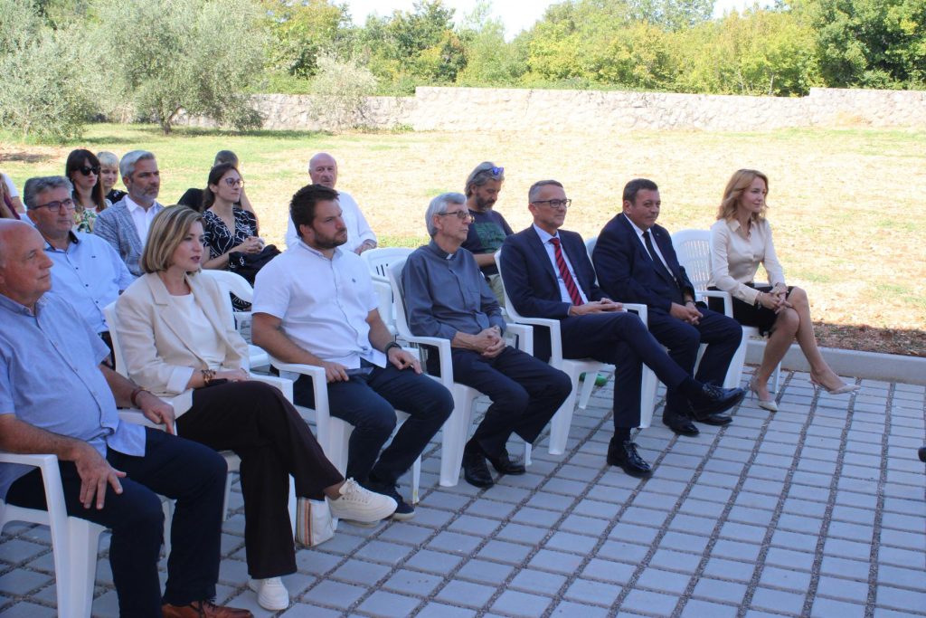 pgz osnovna skola dobrinj (33) pgz osnovna skola dobrinj (33)