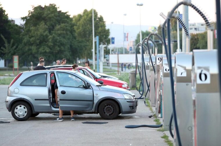 1c32ebe9-79cc-4743-8782-cee569187c7e