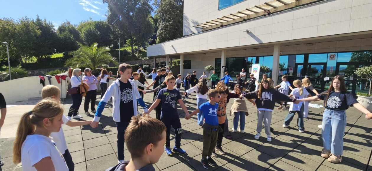 20251006_122401-scaled 20251006_122401-scaled