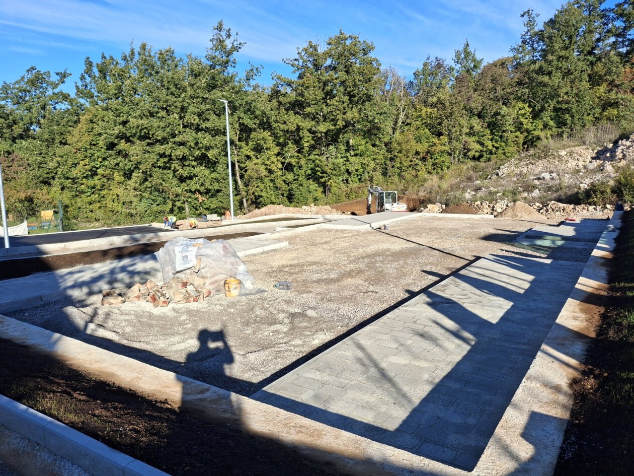 561519321_1173190351292168_8380878628131061553_n