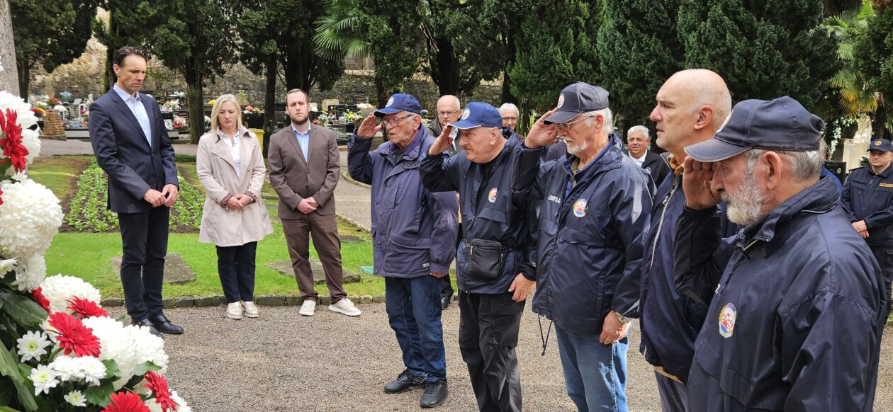 574888673_1207338377966869_8635146833739738806_n 574888673_1207338377966869_8635146833739738806_n