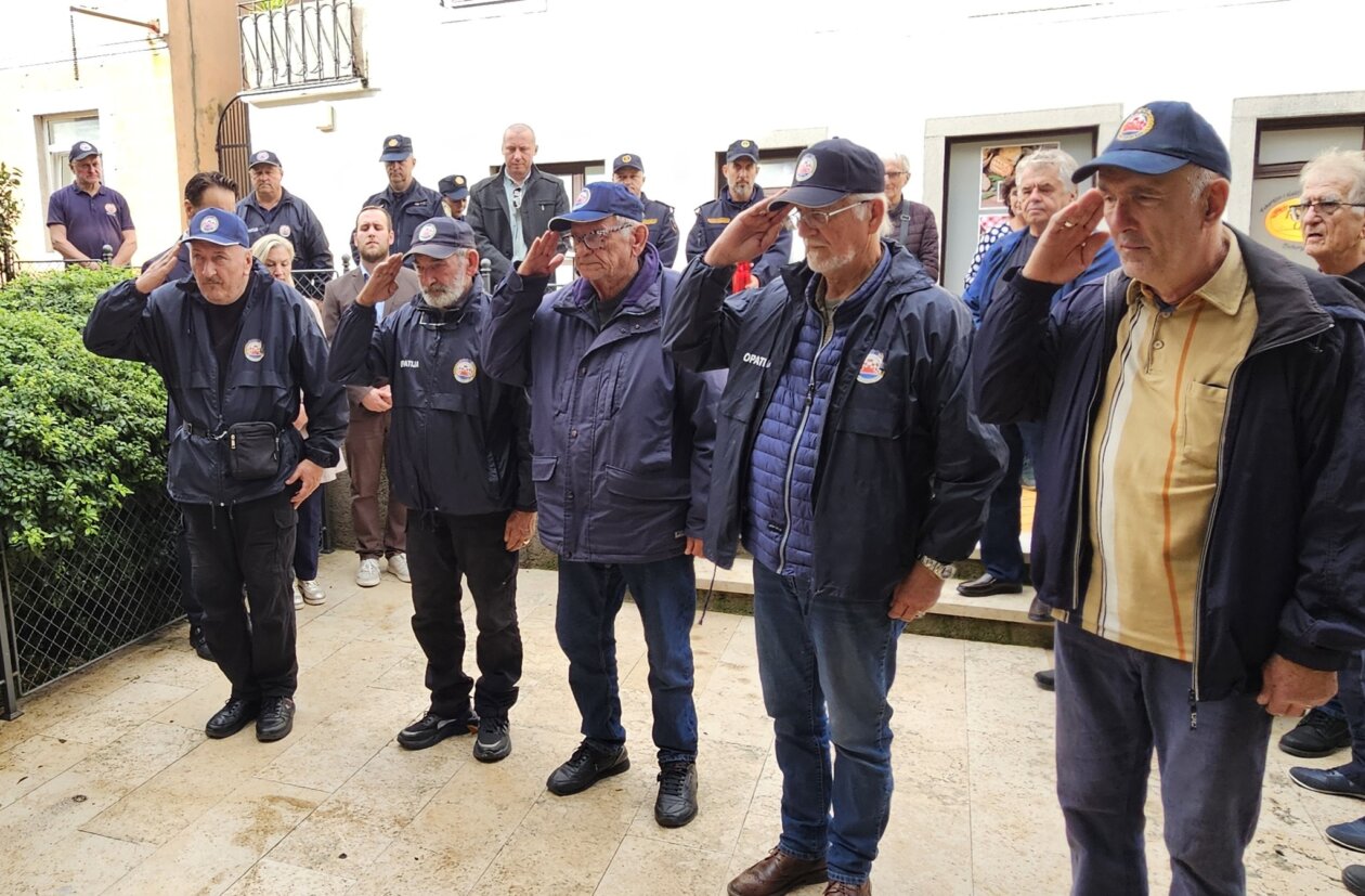 575165846_1207338551300185_1937362675586615315_n 575165846_1207338551300185_1937362675586615315_n