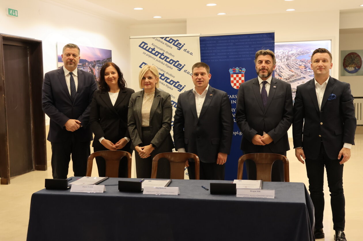 Bespovratna-sredstva-za-nabavku-elektricnih-autobusa-8 Bespovratna-sredstva-za-nabavku-elektricnih-autobusa-8