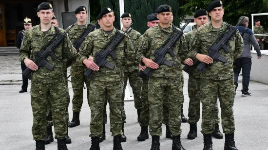 H-94cd7228-e05f-4eb9-8c72-1fc60f354e84-550