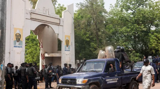 H-a02ed708-6638-48f8-b323-434ea2e4867f-550 H-a02ed708-6638-48f8-b323-434ea2e4867f-550