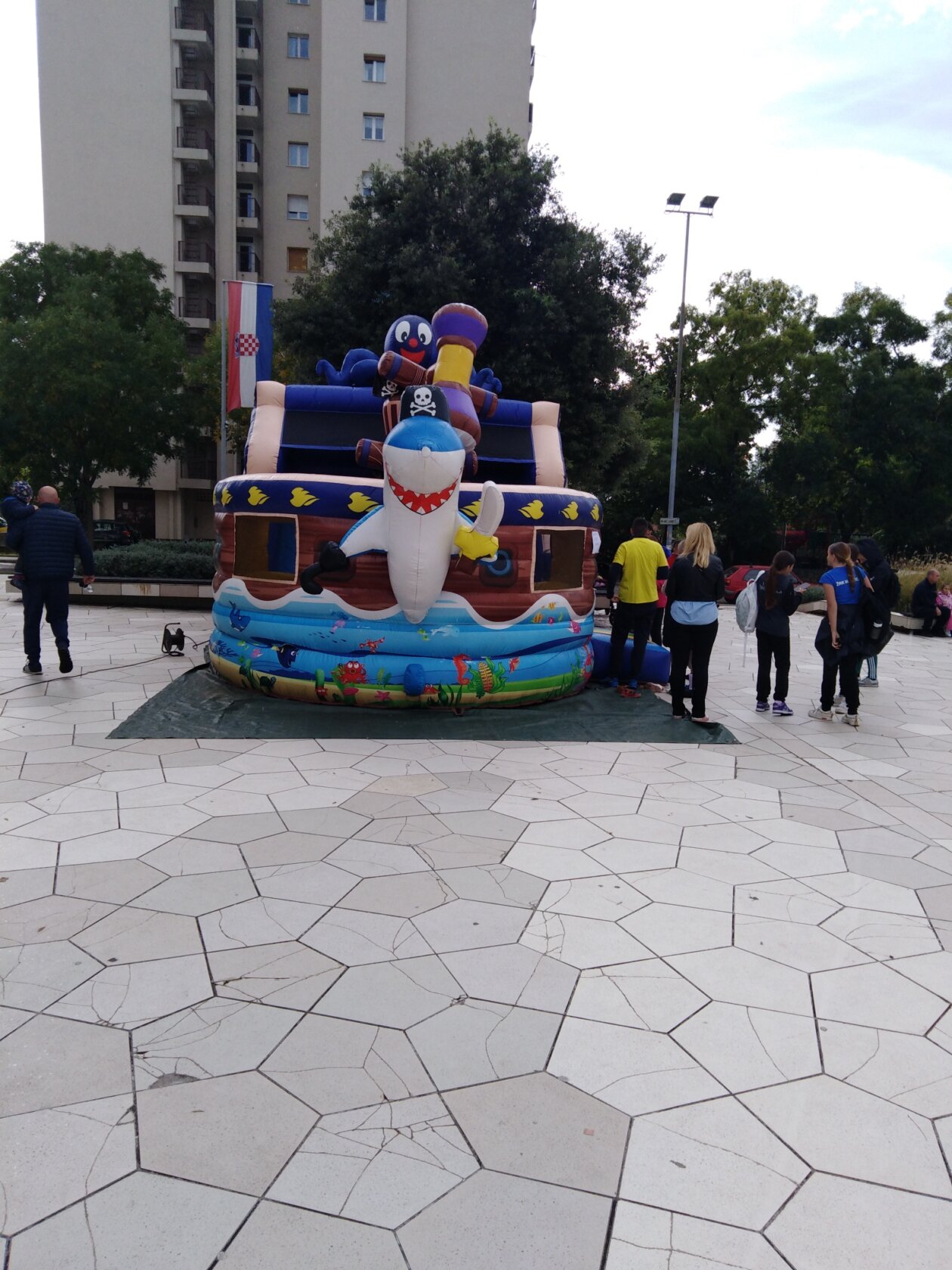 Humanitarni-rodendan-na-Zametu-2025.-Gumeni-dvorac