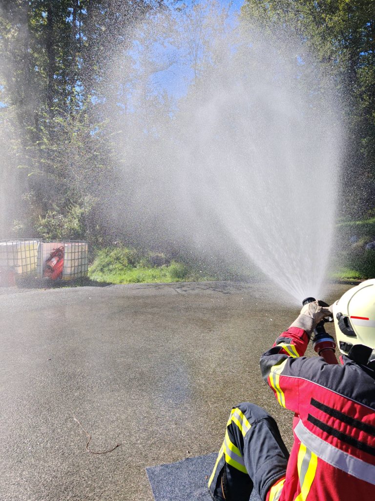 IMG_20251001_123744_BURST001_COVER-768×1024 IMG_20251001_123744_BURST001_COVER-768×1024